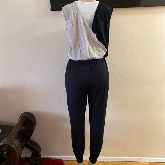 NWT Terez Color Block, Sleeveless Waffle Jumpsuit In Black Size Medium. - Picture 2 of 6